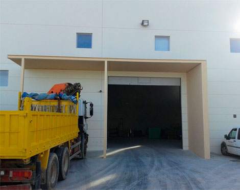 nave industrial utilizada por Trexfor